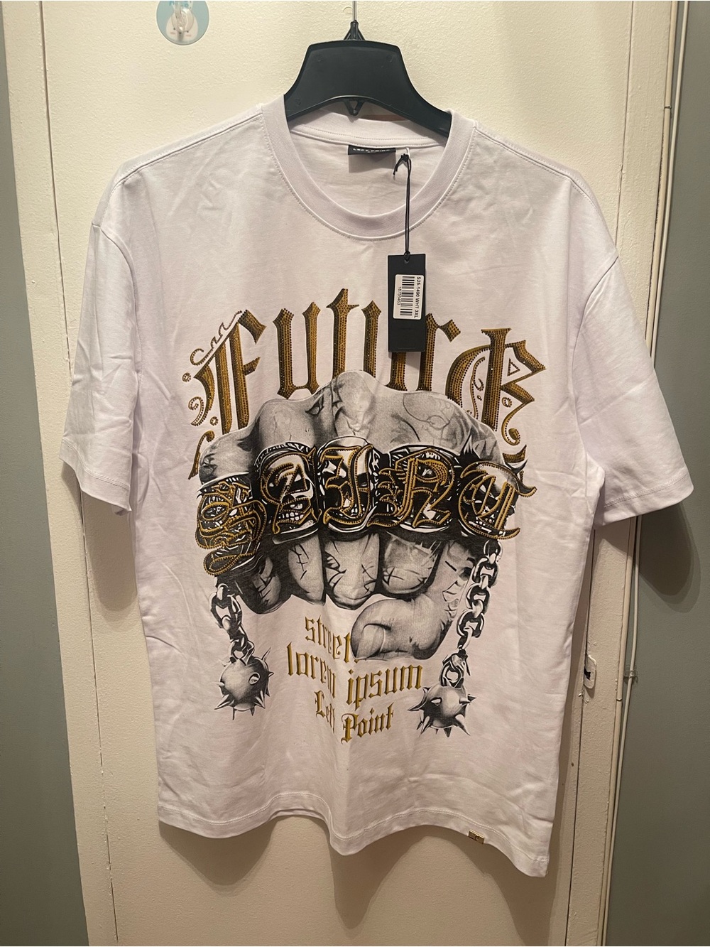 Nwt White & Gold Graphic Short-Sleeve Men’s Shirt Size 3xl but runs small as 2xl